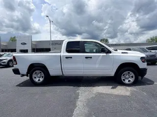 Ram 1500 2023 4x2 Tradesman 4dr Quad Cab 6.4 ft. SB Pickup