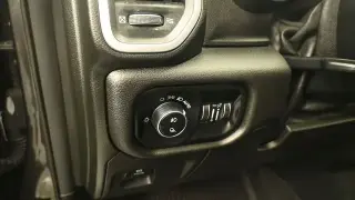 Ram 1500 2019 4x4 Big Horn 4dr Crew Cab 5.6 ft. SB Pickup