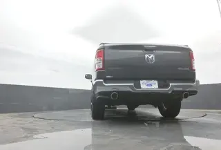 Ram 1500 2019 4x4 Big Horn 4dr Crew Cab 5.6 ft. SB Pickup