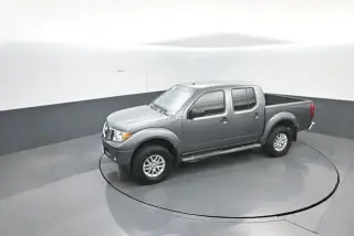 Nissan Frontier 2018 4x4 SV 4dr Crew Cab 5 ft. SB 5A
