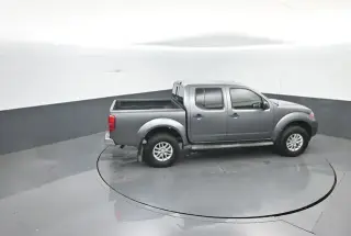 Nissan Frontier 2018 4x4 SV 4dr Crew Cab 5 ft. SB 5A
