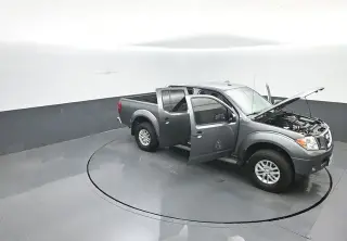 Nissan Frontier 2018 4x4 SV 4dr Crew Cab 5 ft. SB 5A