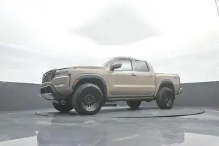 Nissan Frontier 2022 4x4 PRO-4X 4dr Crew Cab 5 ft. SB