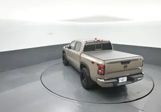 Nissan Frontier 2022 4x4 PRO-4X 4dr Crew Cab 5 ft. SB