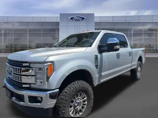 Ford F-250 Super Duty 2017 4x4 XLT 4dr Crew Cab 8 ft. LB Pickup