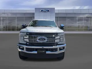 Ford F-250 Super Duty 2017 4x4 XLT 4dr Crew Cab 8 ft. LB Pickup