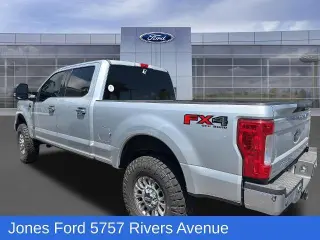 Ford F-250 Super Duty 2017 4x4 XLT 4dr Crew Cab 8 ft. LB Pickup