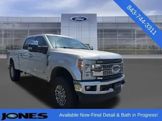 Ford F-250 Super Duty 2017 4x4 XLT 4dr Crew Cab 8 ft. LB Pickup