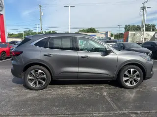 Ford Escape 2023 AWD Platinum 4dr SUV