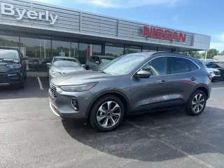 Ford Escape 2023 AWD Platinum 4dr SUV