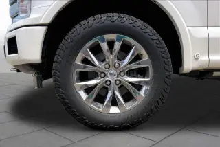 Ford F-150 2019 4x4 Platinum 4dr SuperCrew 5.5 ft. SB