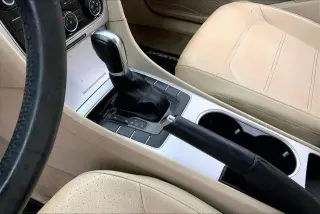Volkswagen Passat 2013 SE 4dr Sedan 5M