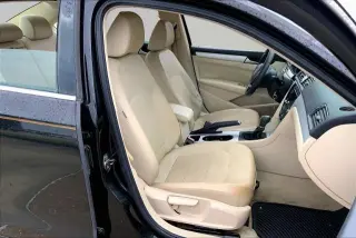 Volkswagen Passat 2013 SE 4dr Sedan 5M