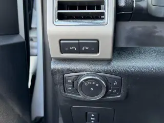 Ford F-150 2015 4x4 Lariat 4dr SuperCrew 5.5 ft. SB