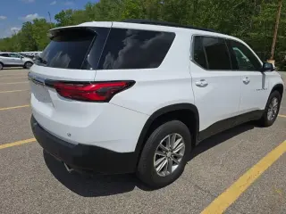 Chevrolet Traverse 2023 4x4 LT Cloth 4dr SUV