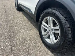 Ford Explorer 2023 AWD XLT 4dr SUV