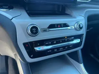 Ford Explorer 2023 AWD XLT 4dr SUV