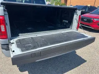 Ford F-150 2023 4x4 XLT 4dr SuperCrew 5.5 ft. SB