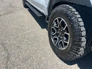 Ford F-150 2023 4x4 XLT 4dr SuperCrew 5.5 ft. SB