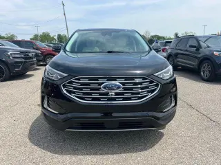Ford Edge 2023 AWD Titanium 4dr Crossover