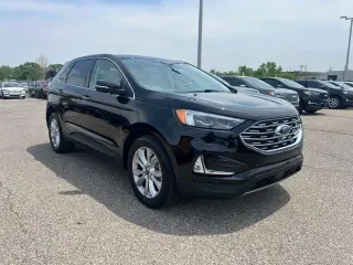 Ford Edge 2023 AWD Titanium 4dr Crossover