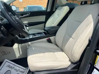 Ford Edge 2023 AWD Titanium 4dr Crossover