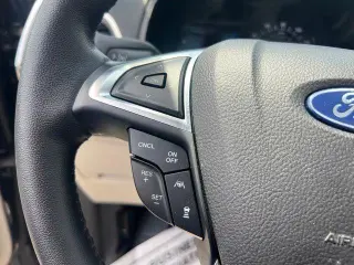 Ford Edge 2023 AWD Titanium 4dr Crossover