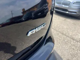 Ford Edge 2023 AWD Titanium 4dr Crossover