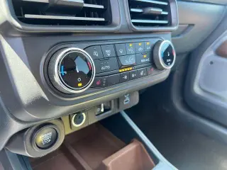 Ford Maverick 2024 AWD Lariat 4dr Supercrew 4.5 ft. SB