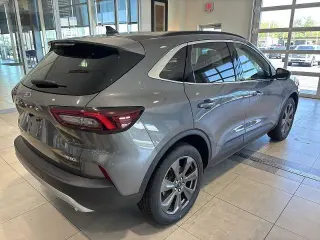 Ford Escape 2024 AWD Platinum 4dr SUV