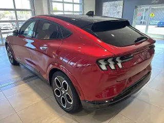 Ford Mustang Mach-E 2023 AWD GT 4dr SUV