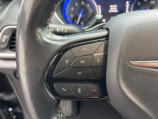 Chrysler Pacifica 2020 Touring L Plus 4dr Mini-Van