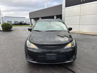 Chrysler Pacifica 2020 Touring L Plus 4dr Mini-Van