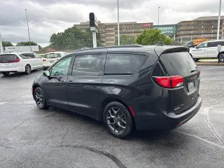 Chrysler Pacifica 2020 Touring L Plus 4dr Mini-Van