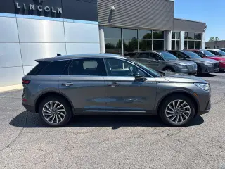 Lincoln Corsair 2023 Reserve 4dr SUV