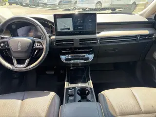 Lincoln Corsair 2023 Reserve 4dr SUV