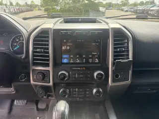Ford F-150 2018 4x4 Platinum 4dr SuperCrew 5.5 ft. SB
