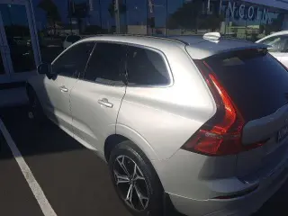 Volvo XC60 2022 AWD B5 Momentum 4dr SUV