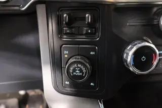 Ford F-150 2022 4x4 Lariat 4dr SuperCrew 6.5 ft. SB