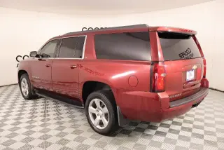 Chevrolet Suburban 2020 4x4 LT 4dr SUV