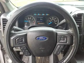 Ford F-150 2017 4x4 XLT 4dr SuperCrew 5.5 ft. SB