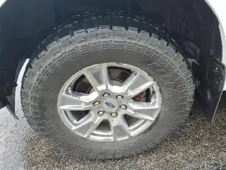 Ford F-150 2017 4x4 XLT 4dr SuperCrew 5.5 ft. SB