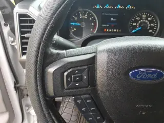 Ford F-150 2017 4x4 XLT 4dr SuperCrew 5.5 ft. SB