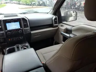 Ford F-150 2017 4x4 XLT 4dr SuperCrew 5.5 ft. SB