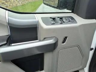 Ford F-150 2017 4x4 XLT 4dr SuperCrew 5.5 ft. SB