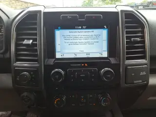 Ford F-150 2017 4x4 XLT 4dr SuperCrew 5.5 ft. SB