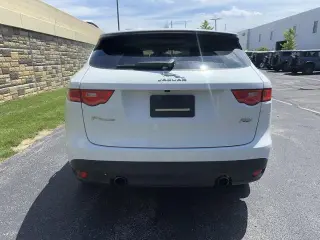 Jaguar F-PACE 2017 AWD 35t Premium 4dr SUV