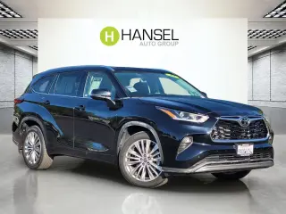 Toyota Highlander 2022 AWD Platinum 4dr SUV