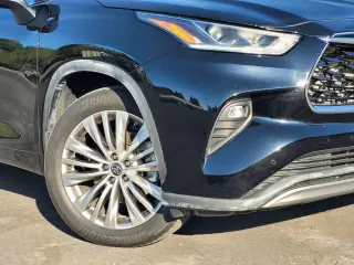 Toyota Highlander 2022 AWD Platinum 4dr SUV