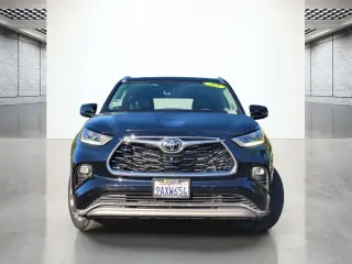 Toyota Highlander 2022 AWD Platinum 4dr SUV